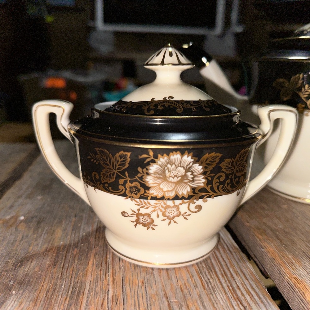 Noritake Tea Pot Set - Picture 2 of 4